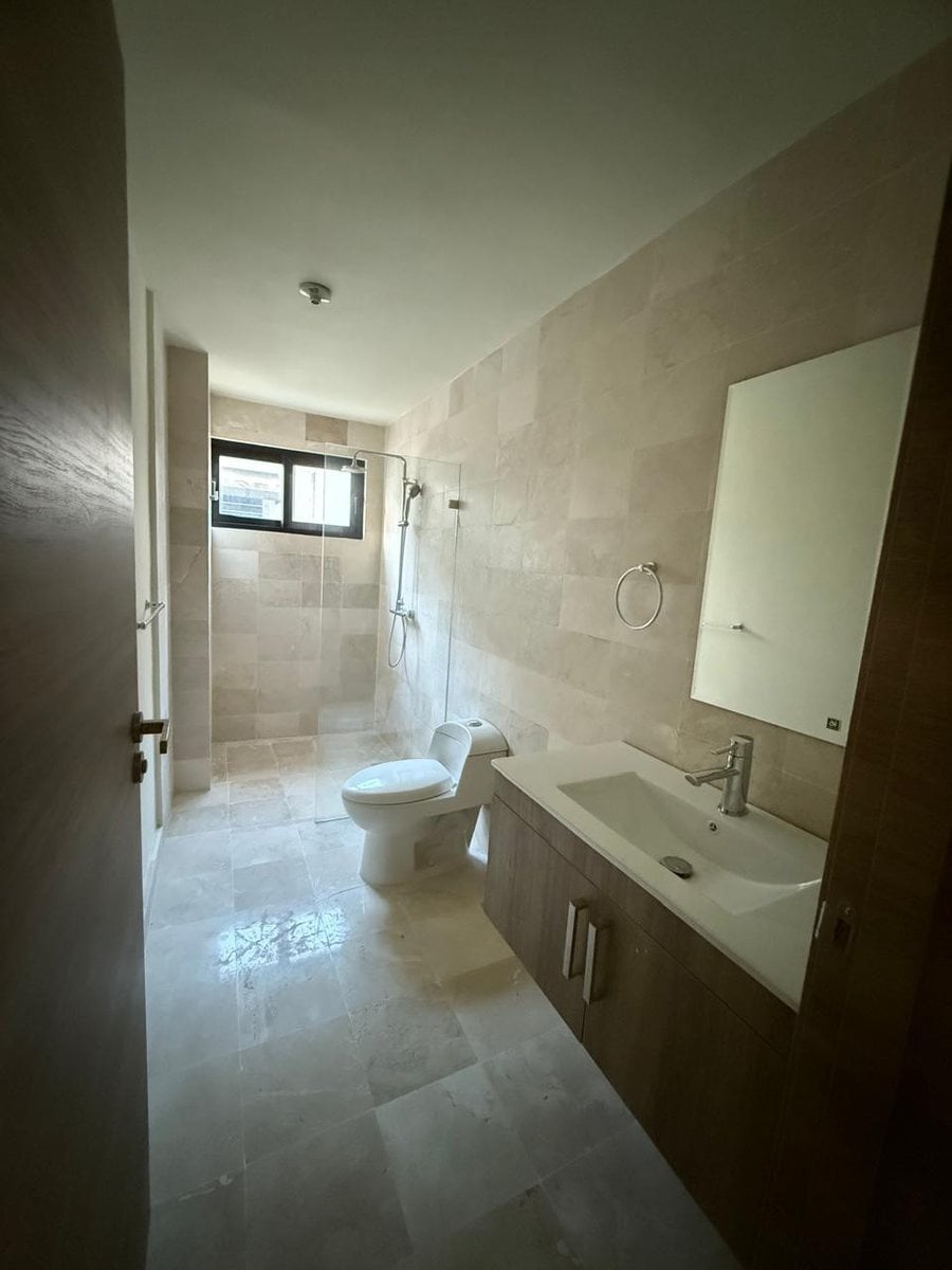 2da con Terraza, a 1 esq. del parque de Serralles – foto 7