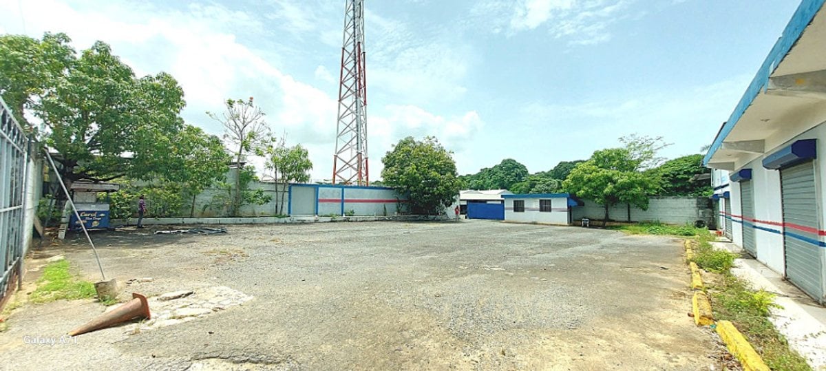 Propiedad Industrial en Santo Domingo Oeste – foto 2