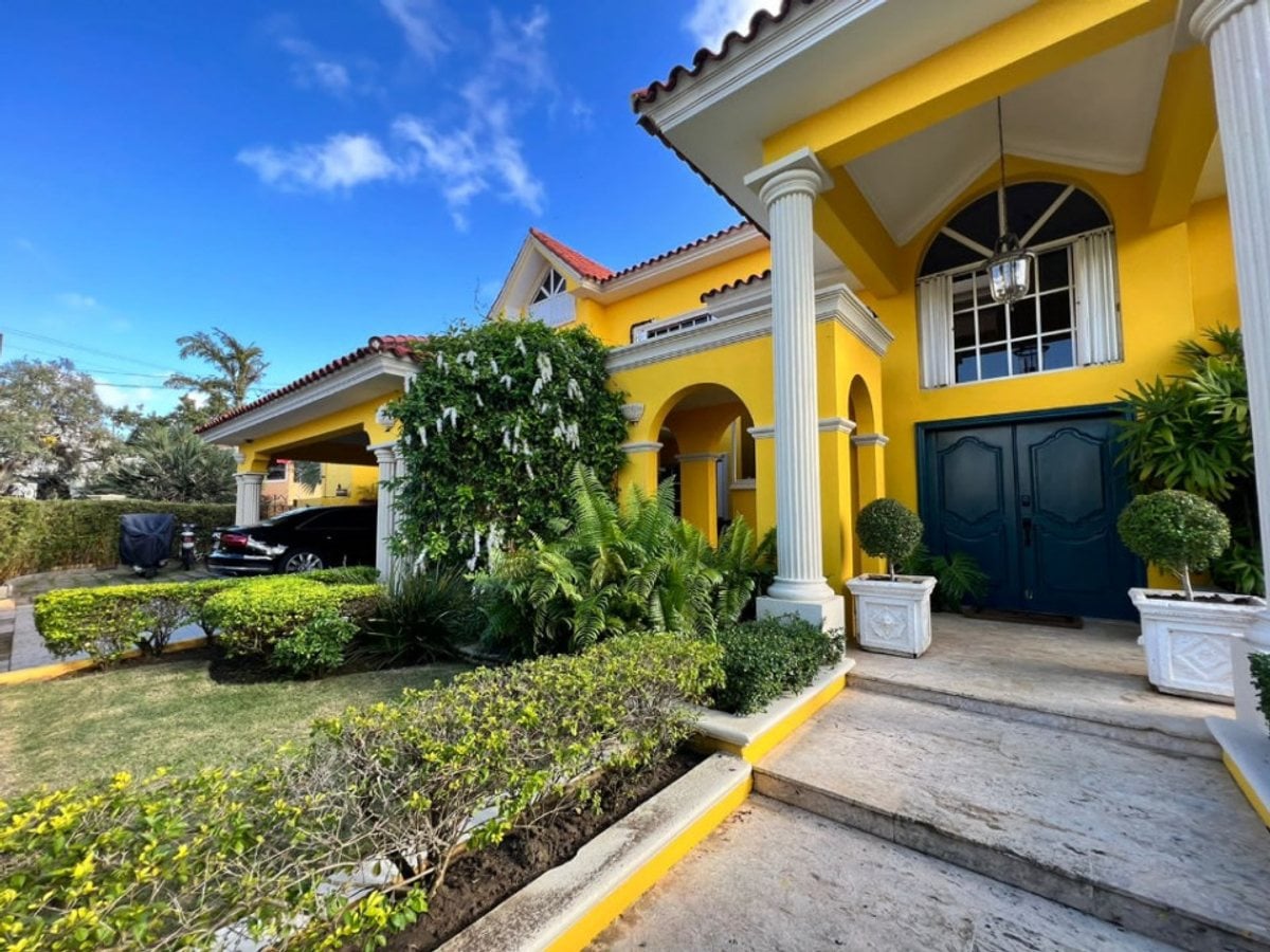 Casa En Cerros De Arroyo Hondo Iii, Santo Domingo – foto 2