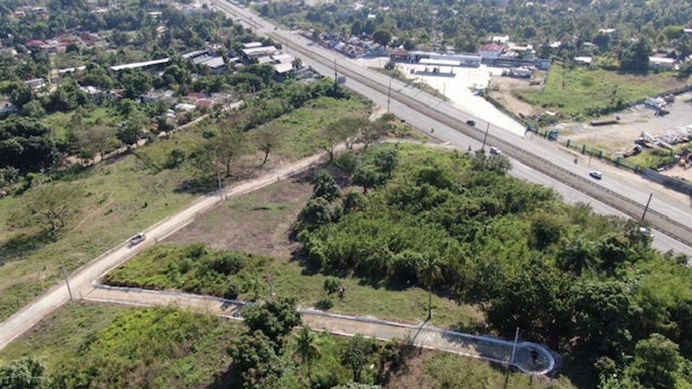 Solares en Venta Urb. Don Amado San Cristobal – foto 1