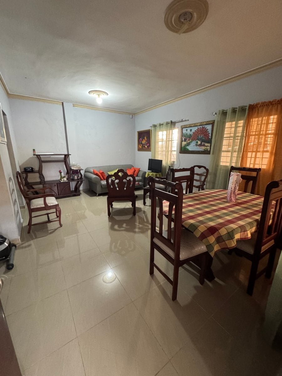 Casa en Las Palmas de Herrera, Santo Domingo – foto 3