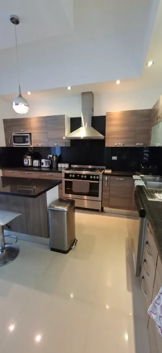 Alquiler de Apartamento Amueblado con Terraza – foto 6