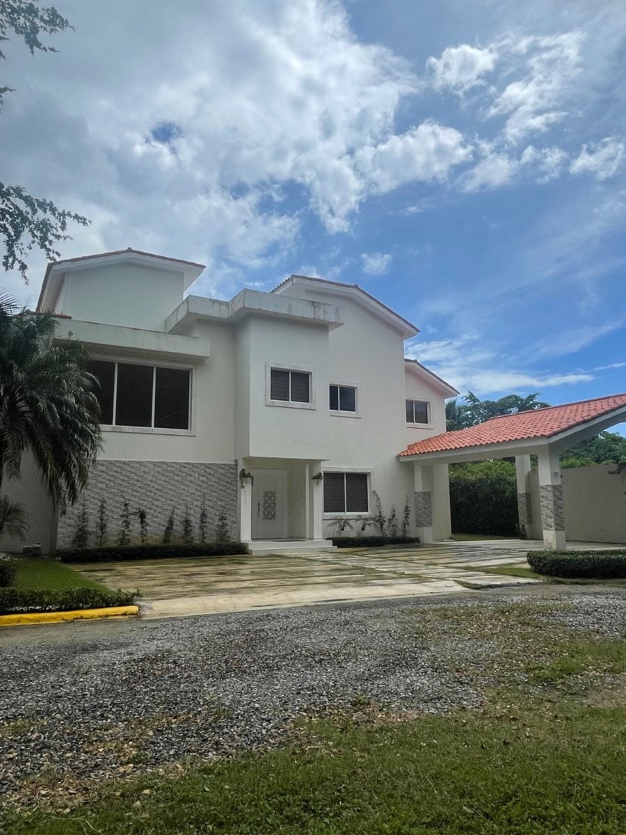 Villa hermosa y espaciosa para vacacionar, sector exclusivo – foto 2