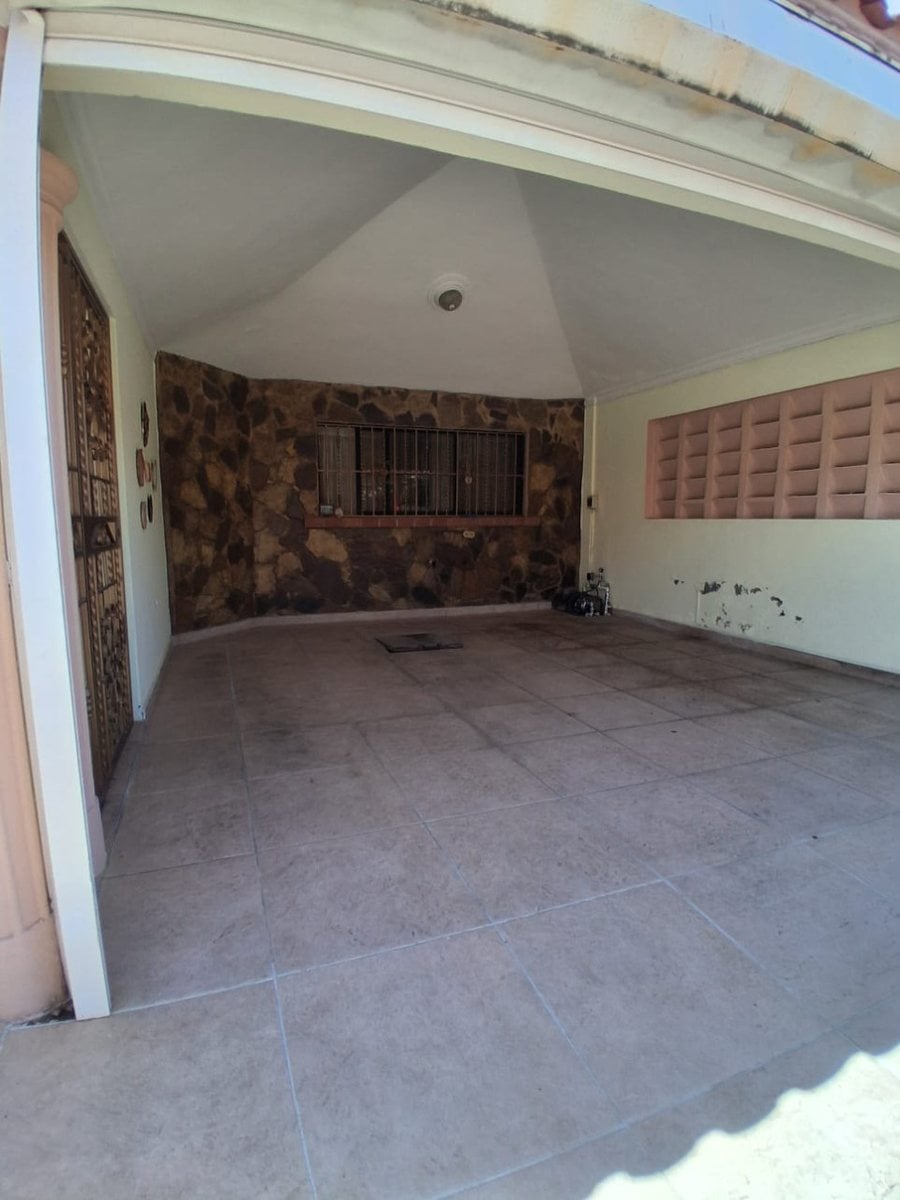 Casa en Prado Oriental, Santo Domingo Este – foto 3