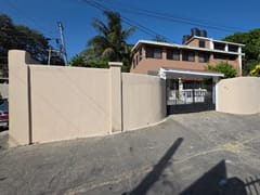 Local de 625 m² en alquiler Los Ríos, Santo Domingo – foto 1