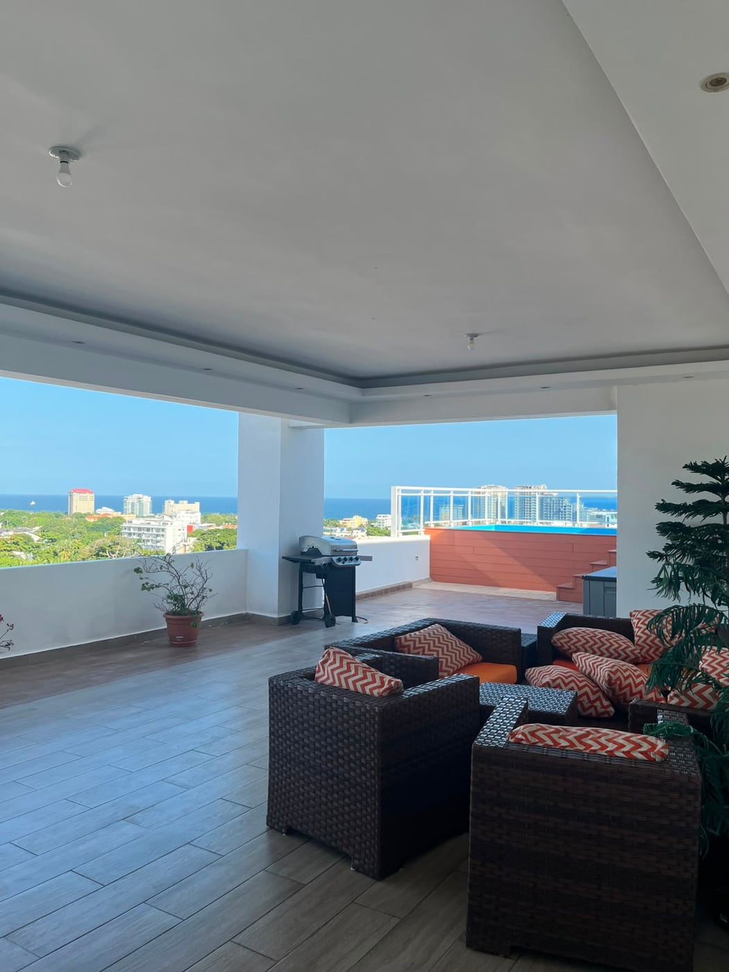 APARTAMENTO DE ALQUILER EN GAZCUE – foto 1