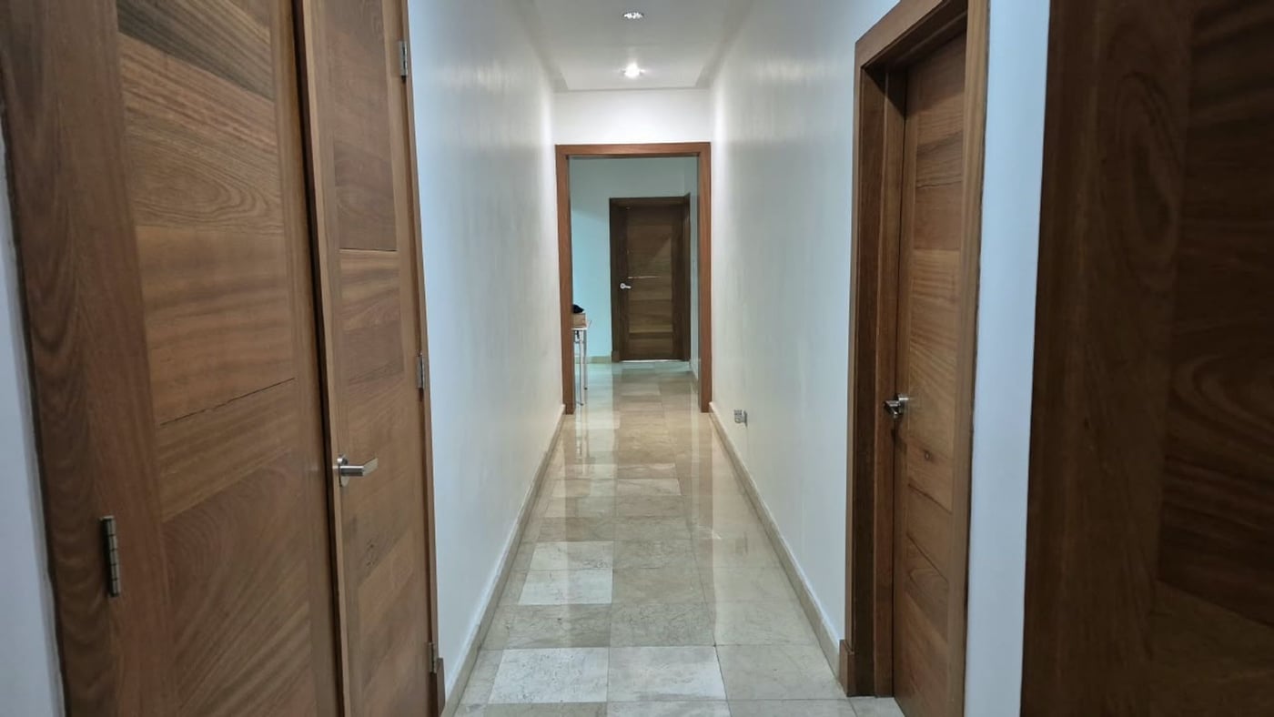 Apartamento en venta 4 habs 2do nivel con terraza – foto 8
