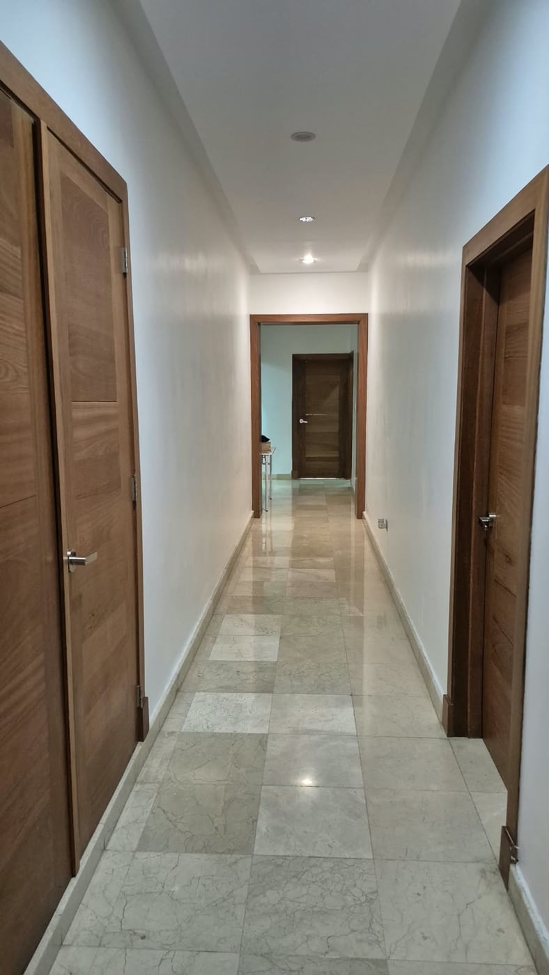 Apartamento en venta 4 habs 2do nivel con terraza – foto 7