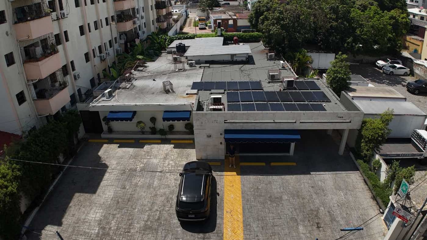 Edificio en alquiler en El Millón, Santo Domingo – foto 1
