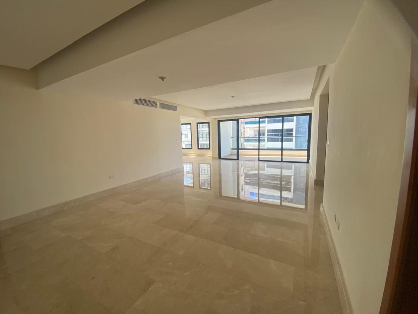 APARTAMENTO EN ALQUILER 3 DORMITORIOS NACO – foto 4