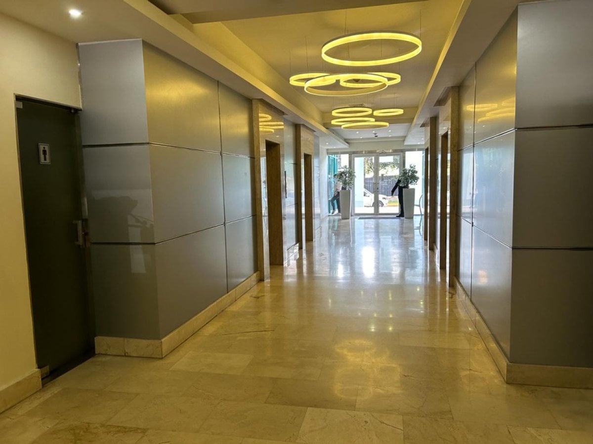 Local de oficina en La Julia, Santo Domingo – foto 1