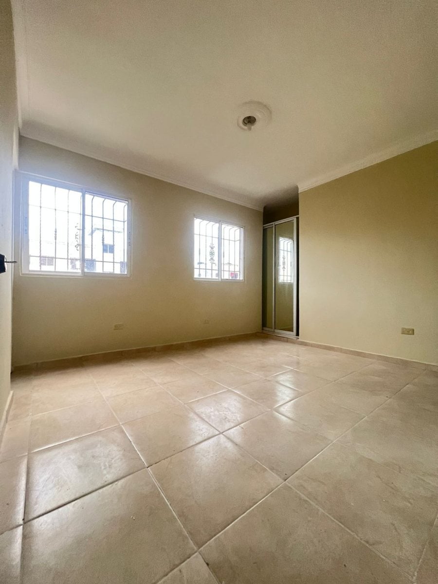 APARTAMENTO EN VENTA 3 DORMITORIOS JACOBO MAJLUTA – foto 6