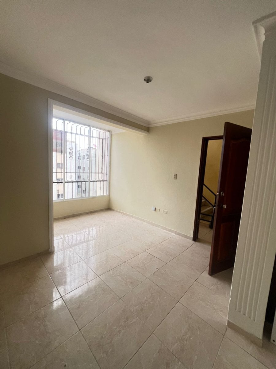 APARTAMENTO EN VENTA 3 DORMITORIOS JACOBO MAJLUTA – foto 3