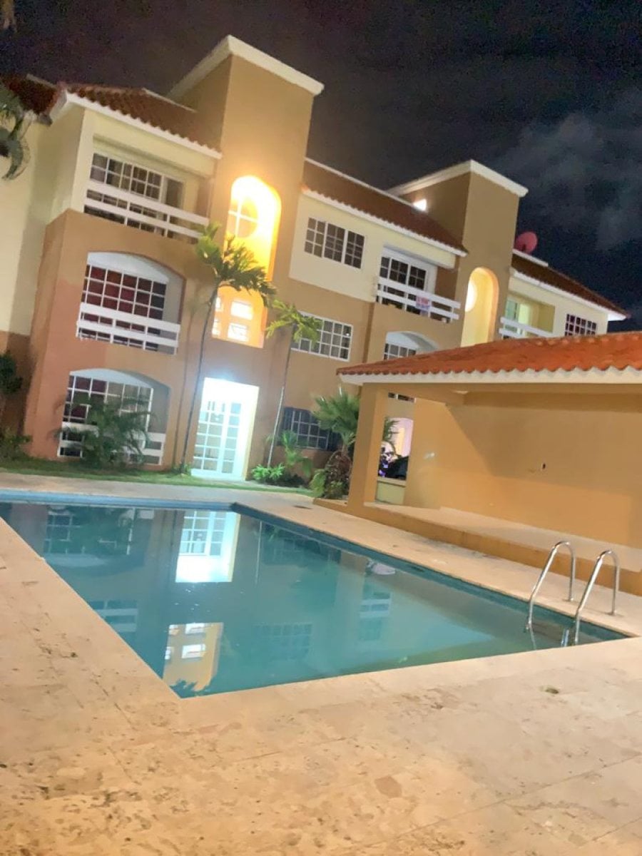 Apartamento amueblado en venta en Pueblo Bávaro, Punta Cana – foto 1