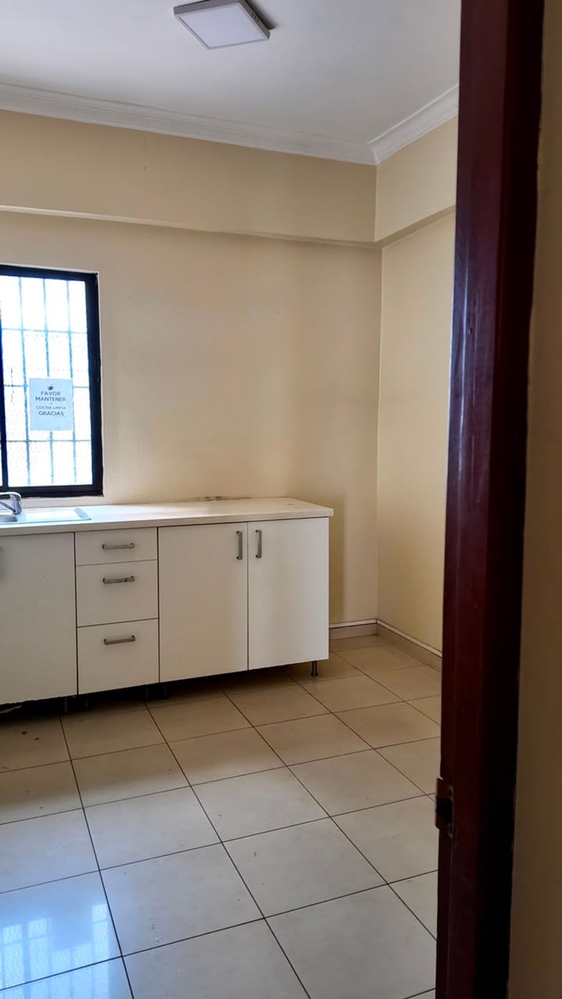 Edificio comercial en alquiler 340 m² herrera – foto 9