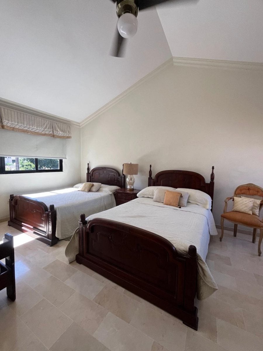 CASA EN VENTA DE LUJO EN VENTA , LAS PRADERAS D.N. – foto 6