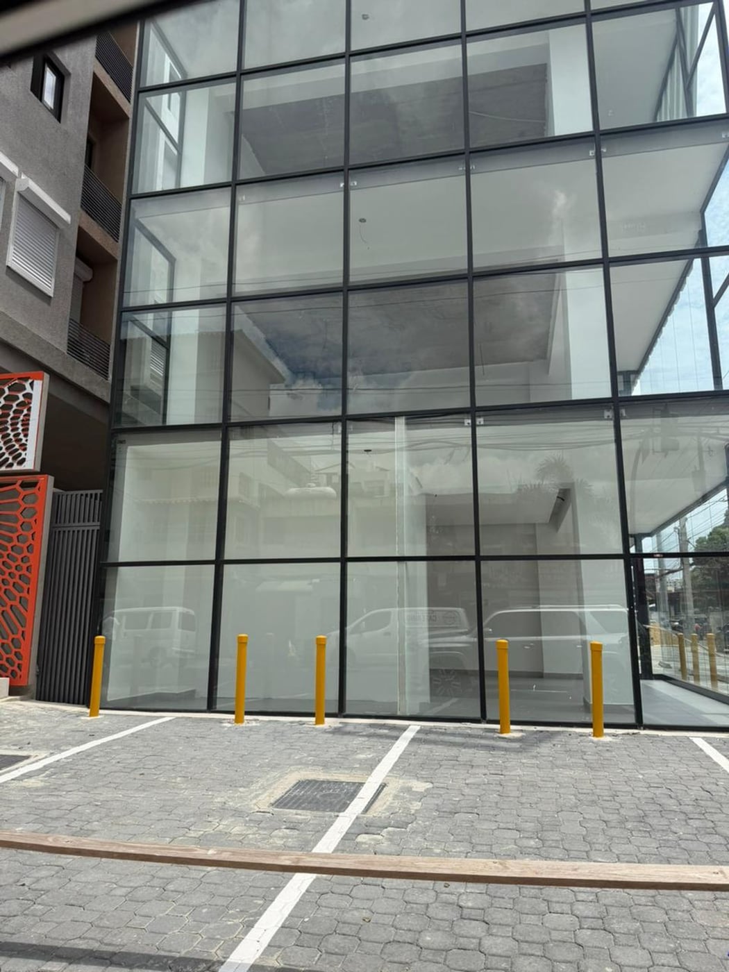 LOCAL COMERCIAL 1er NIVEL - EVARISTO MORALES – foto 2
