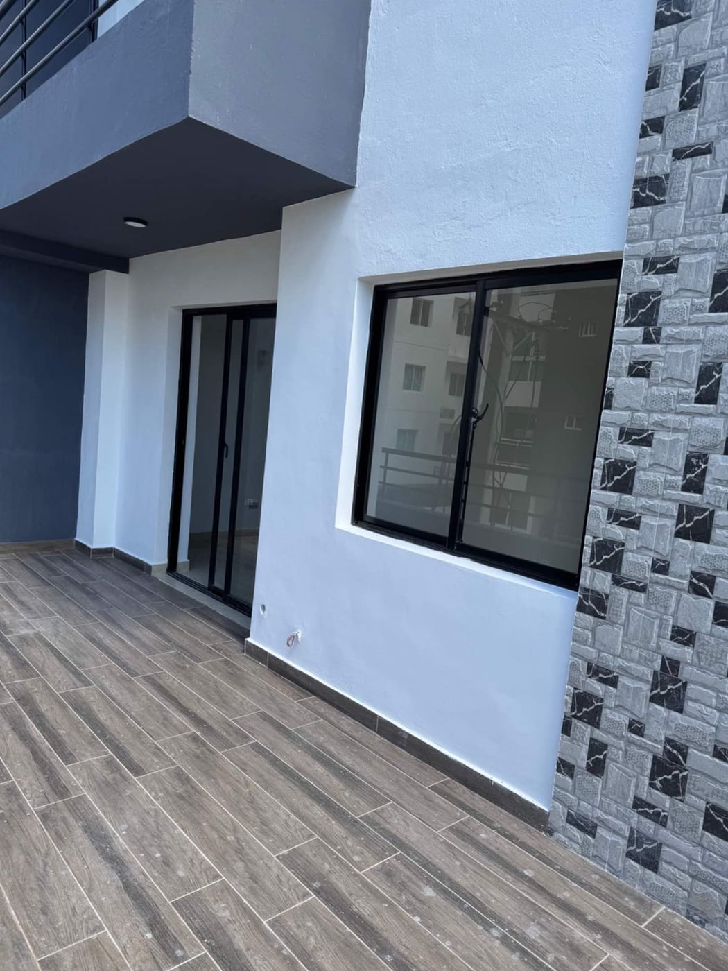 Apartamento en alquiler nuevo con balcón terraza – foto 1