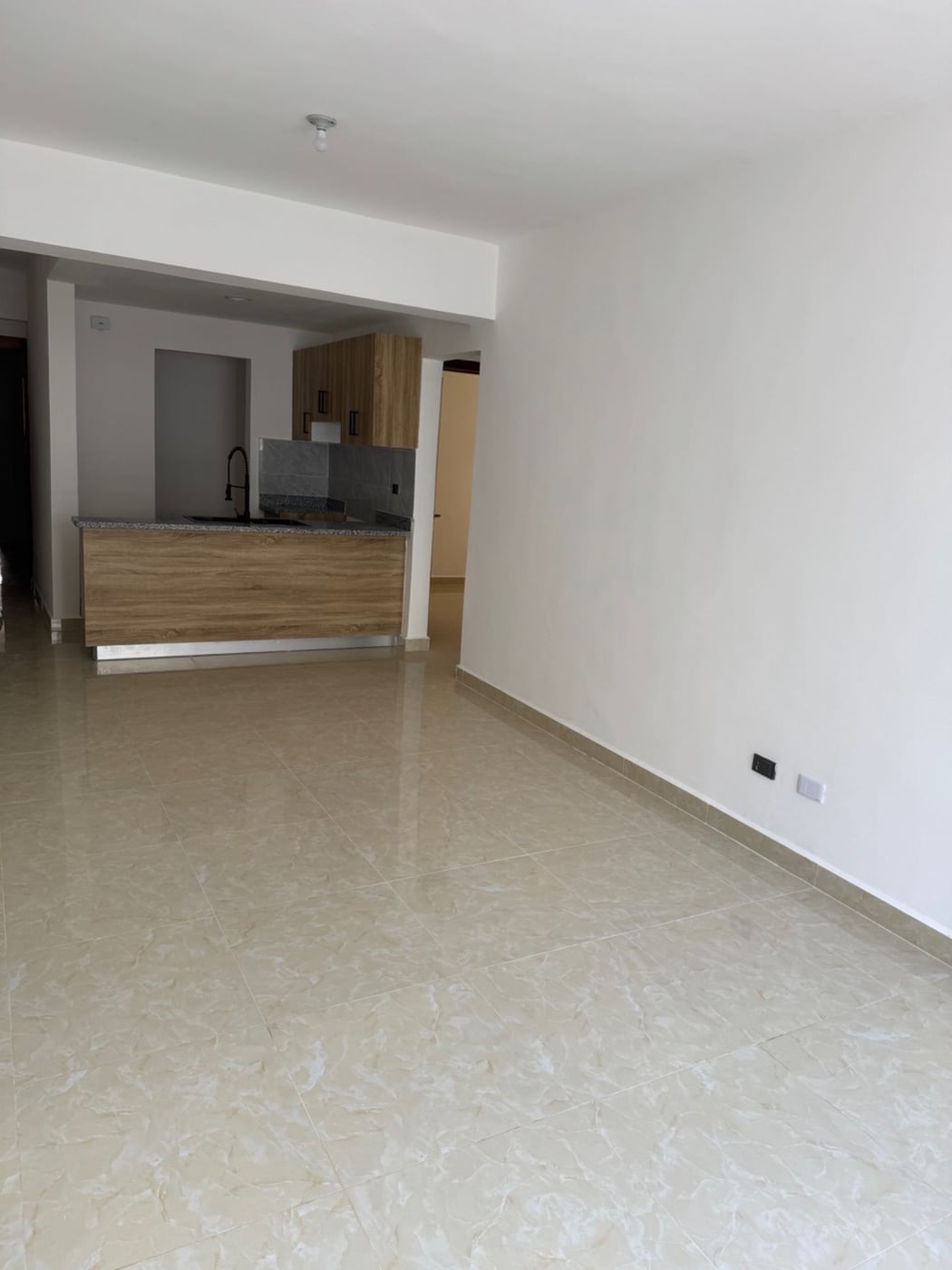 Apartamento en alquiler nuevo con balcón terraza – foto 3