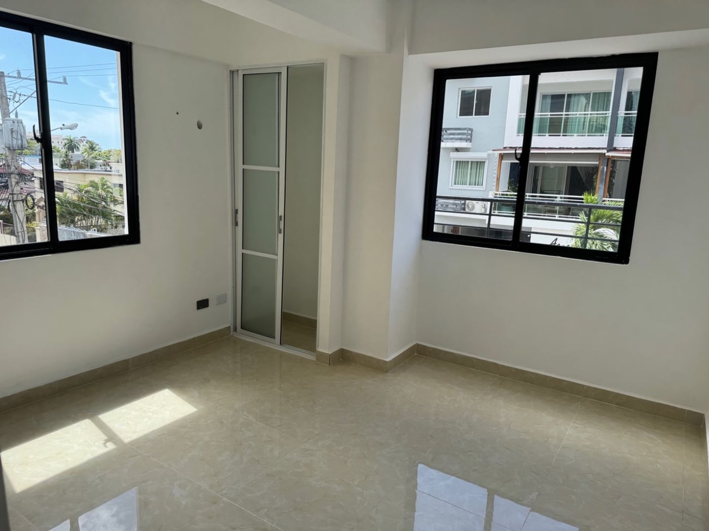 Apartamento en alquiler nuevo con balcón terraza – foto 5