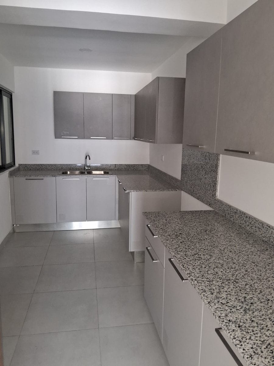 Apartamento con Terraza en Viejo Arroyo Hondo – foto 9