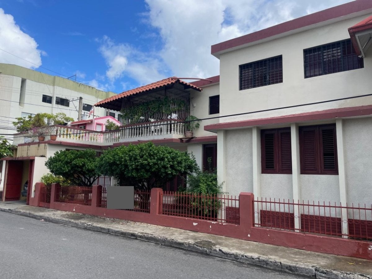 Local comercial de 565 m² en venta del Pueblo – foto 3