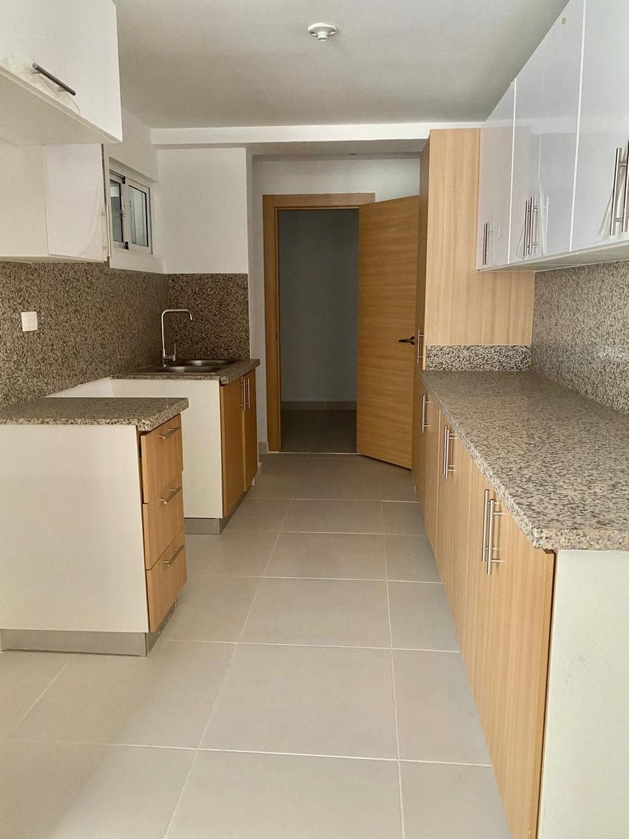 Apartamento de 3 habitaciones en Alquiler en Bella Vista – foto 3