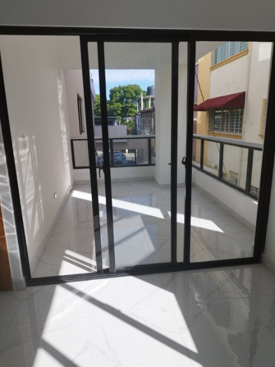 APARTAMENTO EN VENTA 3 DORMITORIOS ENSANCHE OZAMA – foto 2