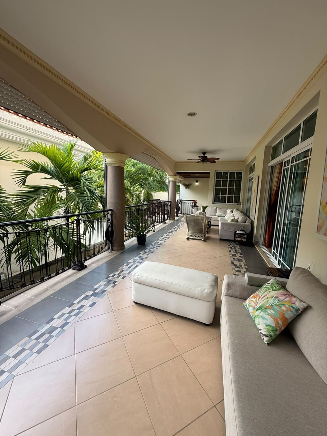 Casa en los rios de 3 niveles – foto 4