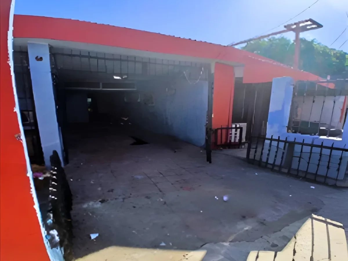 Casa de Uso Comercial en Venta – foto 2