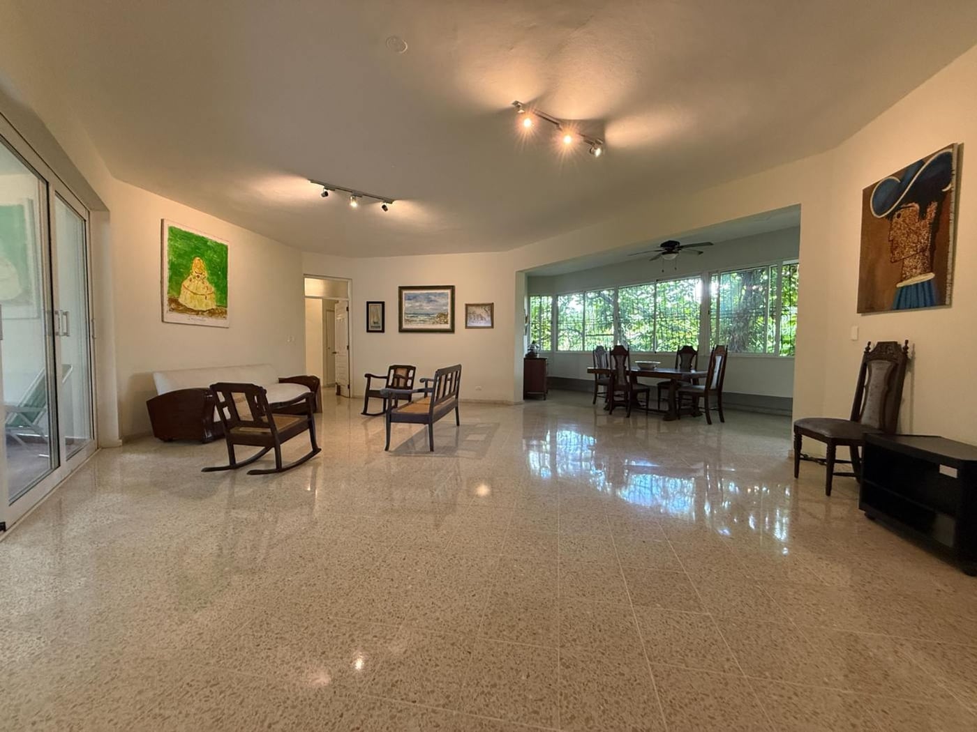 Apartamento remodelado en venta en Bella Vista – foto 1