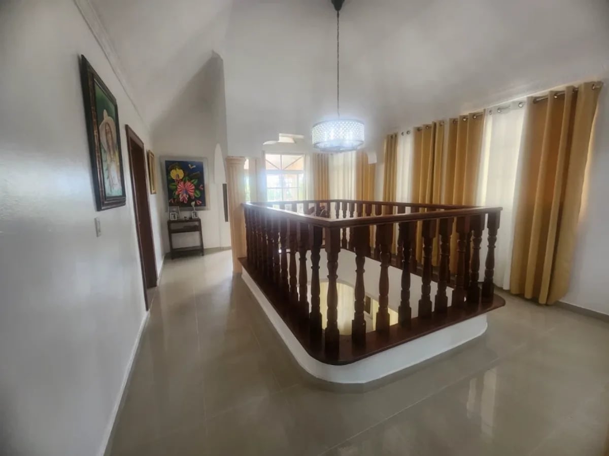 Casa en Santo Domingo Este, 3 hab y 3 pisos. – foto 9