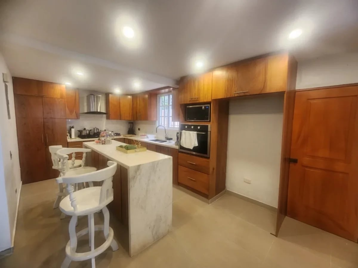 Casa en Santo Domingo Este, 3 hab y 3 pisos. – foto 7