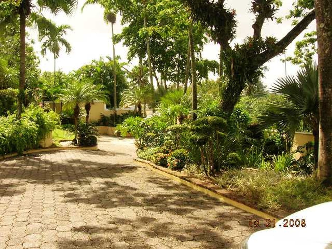 CASA EN VENTA 4 DORMITORIOS LOS PINOS SANTO DOMING – foto 1