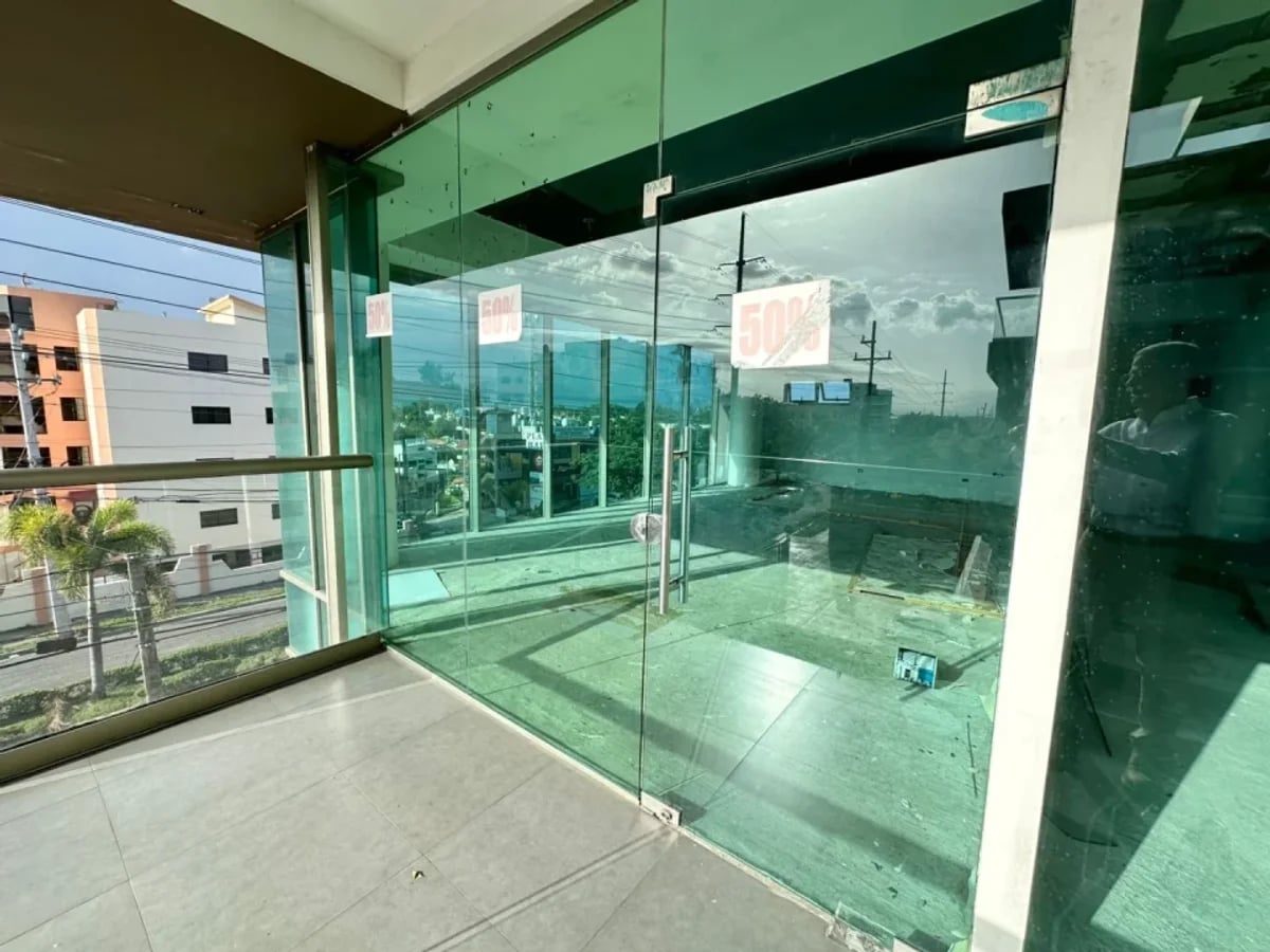 Local Comercial en Altos de Arroyo Hondo II – foto 2