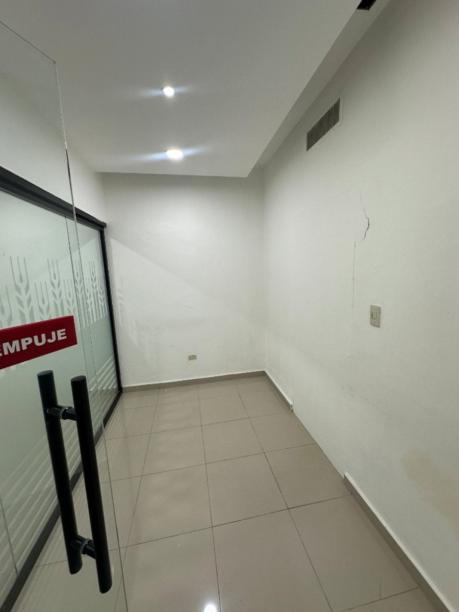 Local comercial en alquiler en la Abraham Lincoln – foto 7