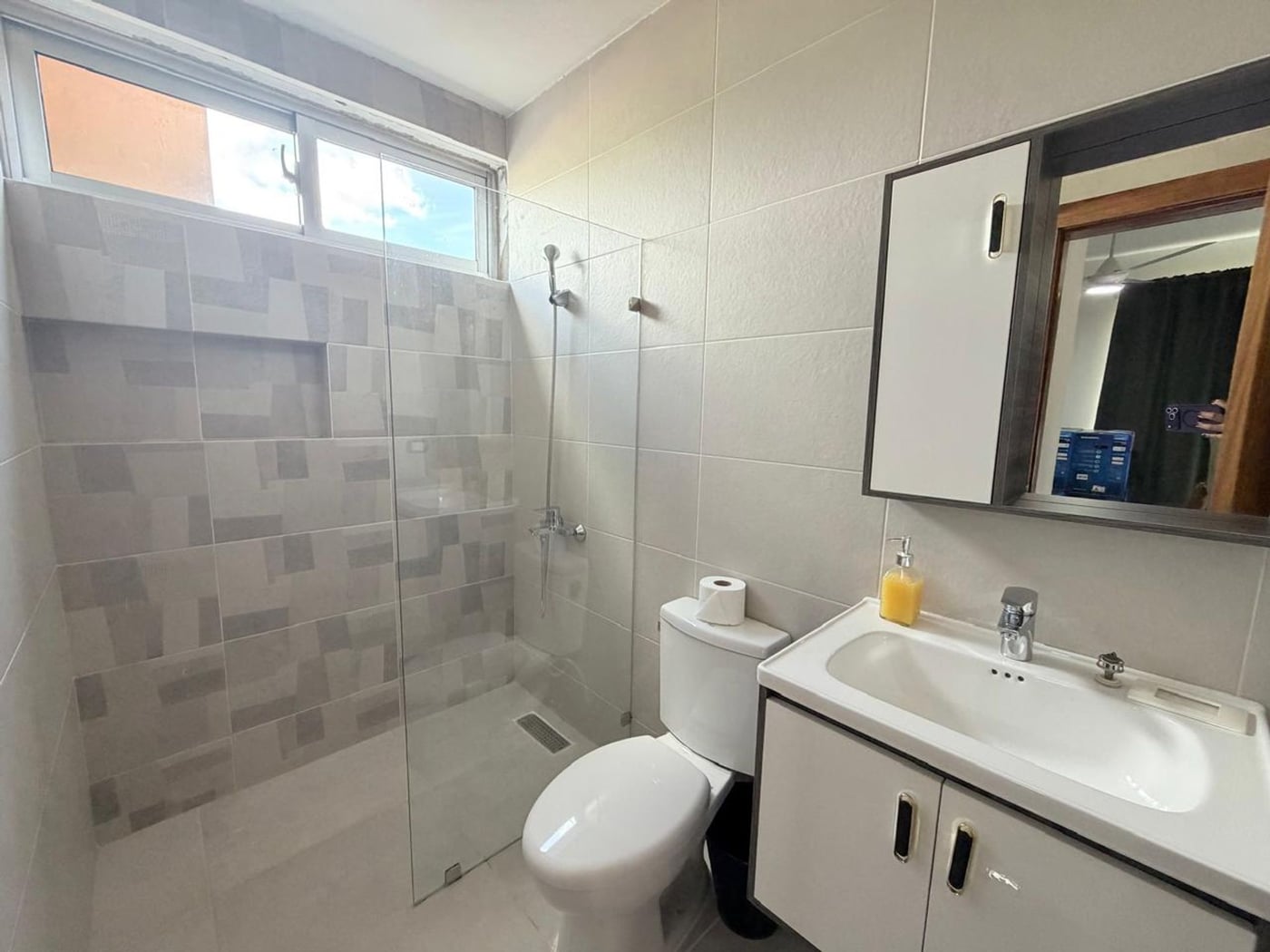 APARTAMENTO EN VENTA 3 DORMITORIOS HIGÜEY LA ALTAG – foto 7