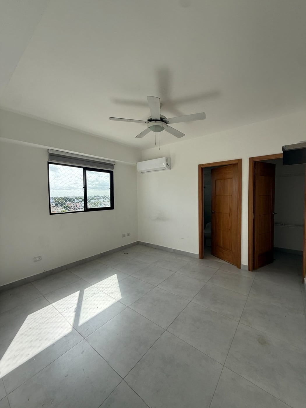 APARTAMENTO EN ALQUILER 3 DORMITORIOS EL CONDADO S – foto 11