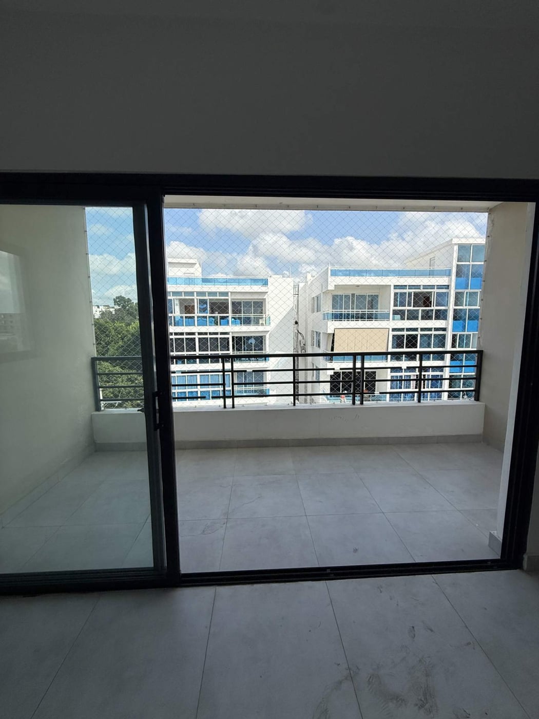 APARTAMENTO EN ALQUILER 3 DORMITORIOS EL CONDADO S – foto 7