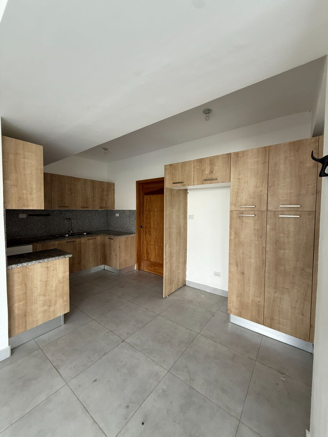 APARTAMENTO EN ALQUILER 3 DORMITORIOS EL CONDADO S – foto 10