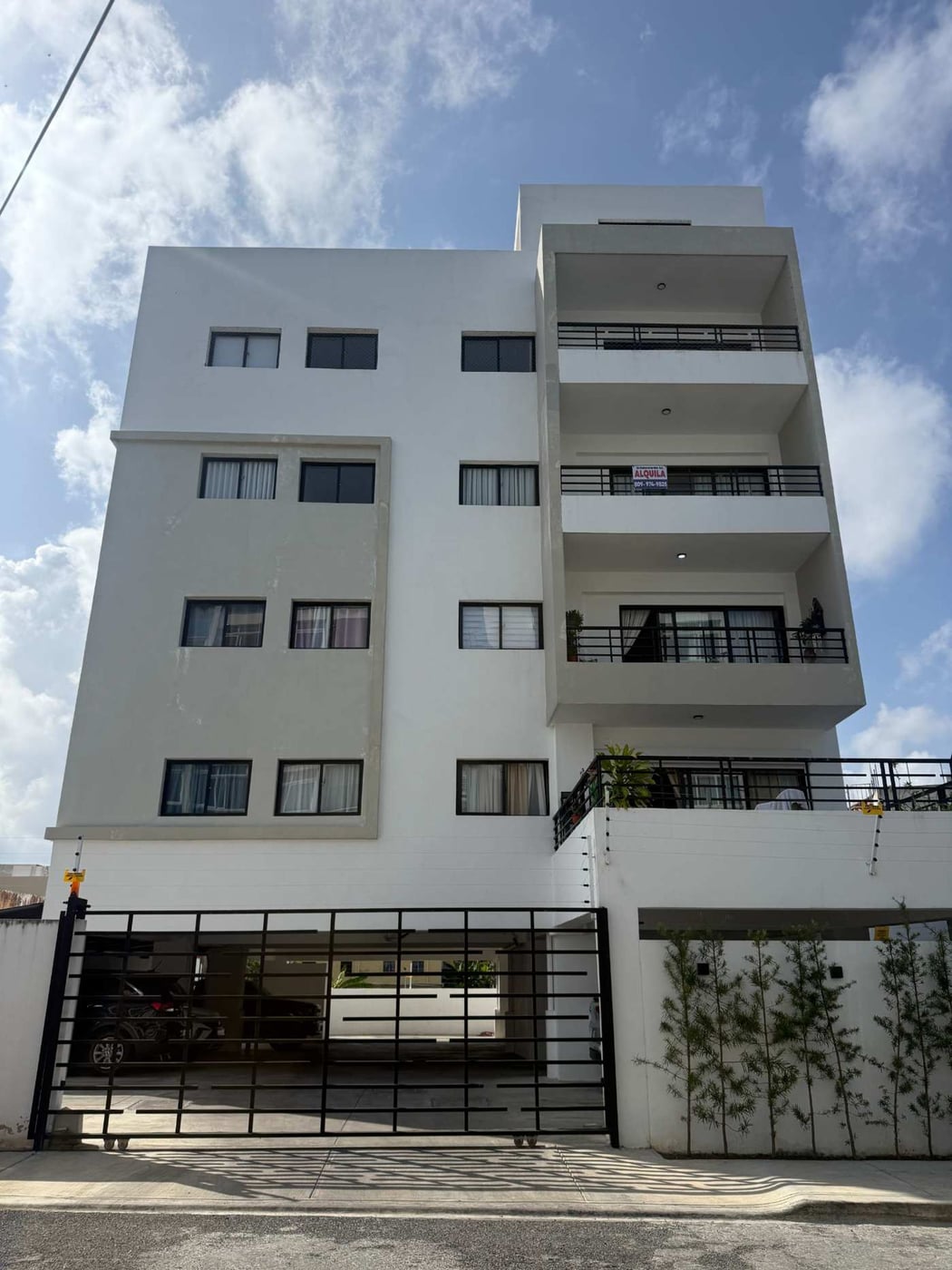 APARTAMENTO EN ALQUILER 3 DORMITORIOS EL CONDADO S – foto 2