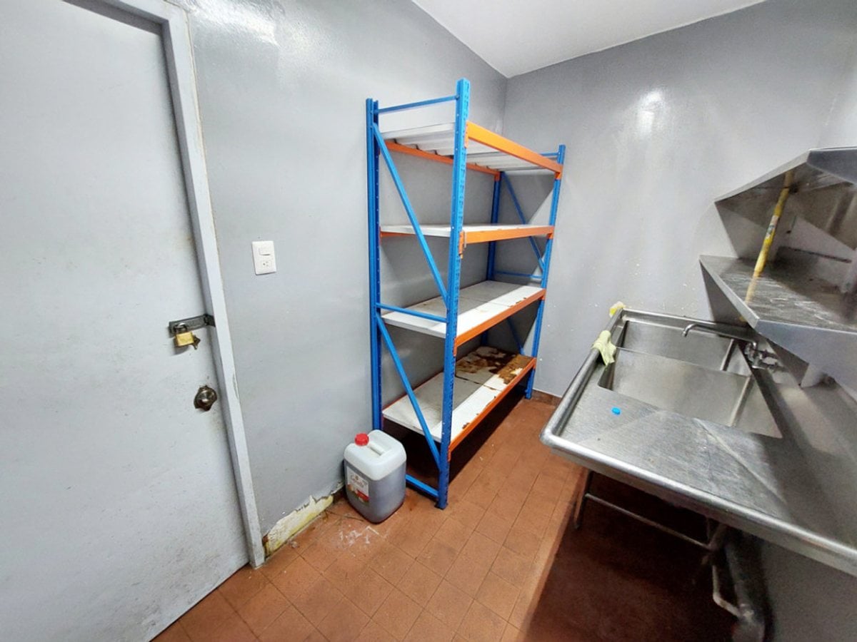 Local Comercial 1er. Piso en Bella Vista – foto 7