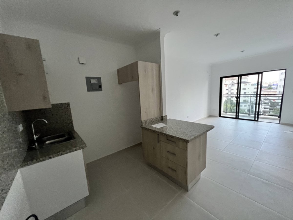 Apartamento en Renta Evaristo Morales – foto 1