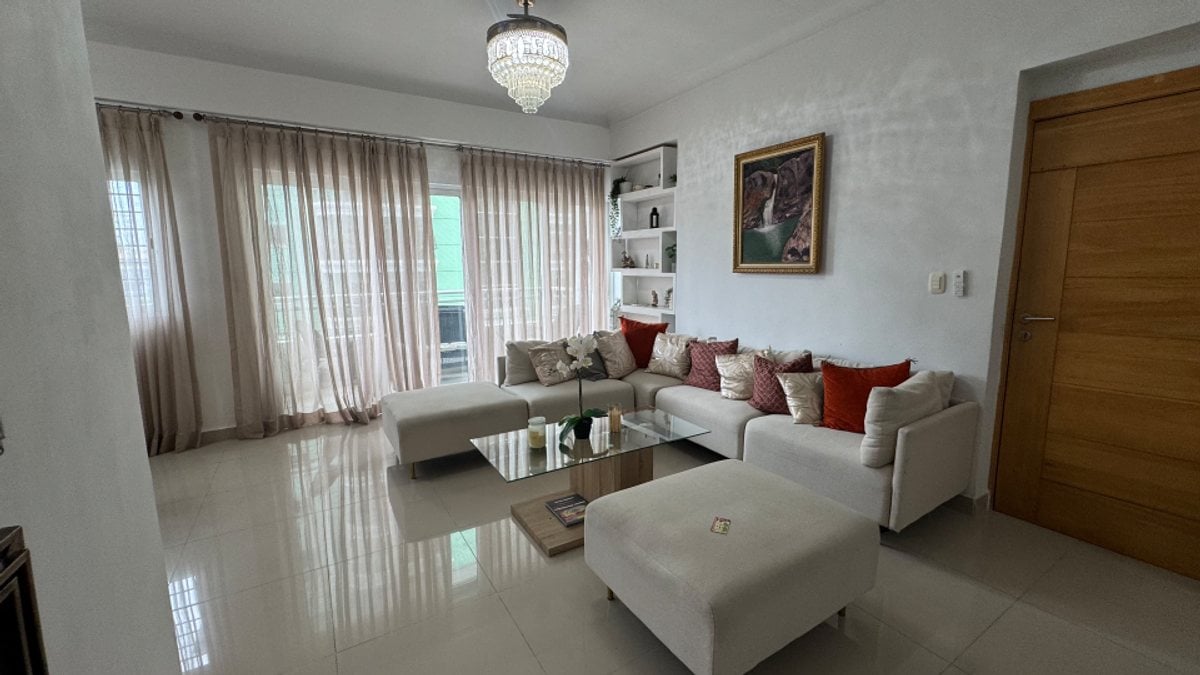APARTAMENTO AMUEBLADO EN EVARISTO MORALES – foto 1