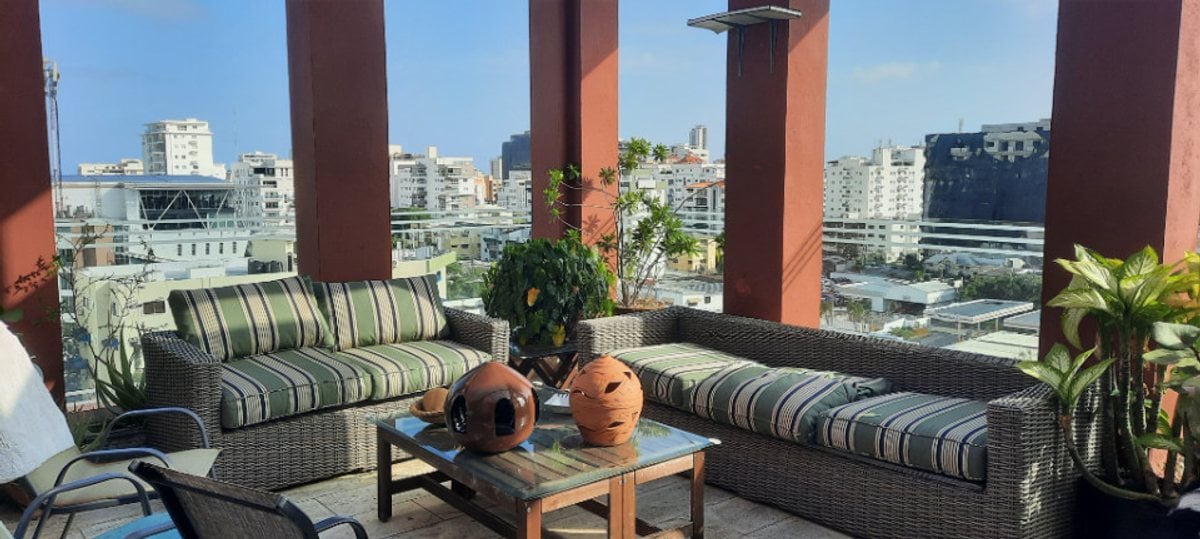 Penthouse en venta en Evaristo Morales – foto 1