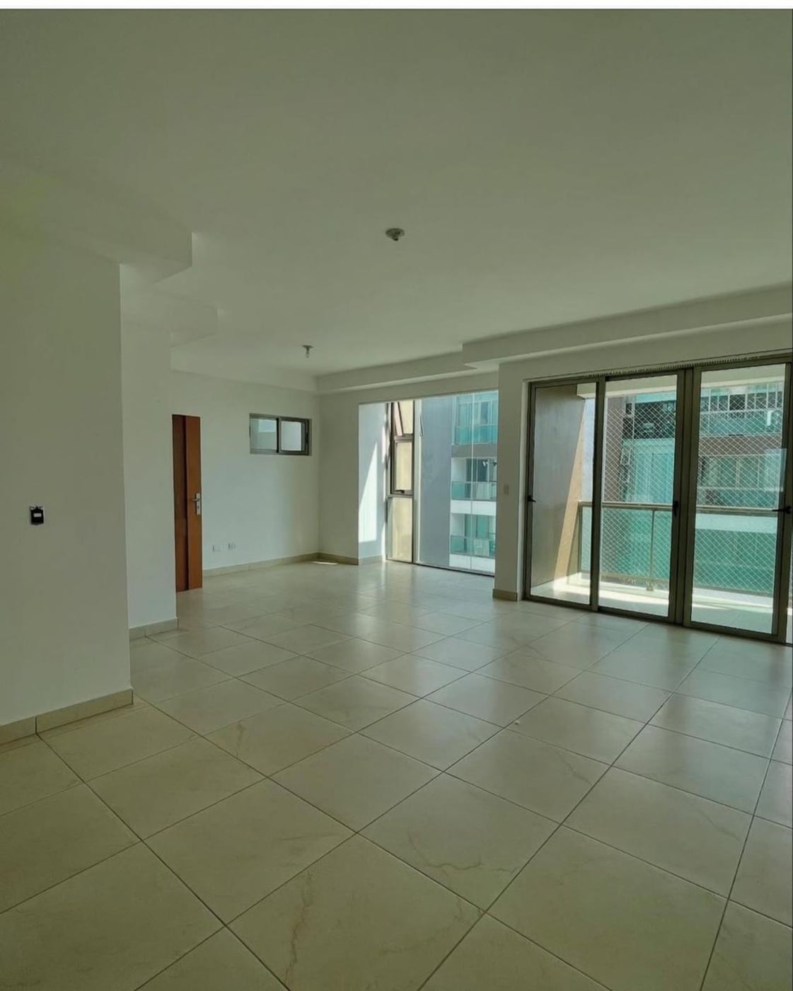 APARTAMENTO EN JARDINES DEL ESTE – foto 4