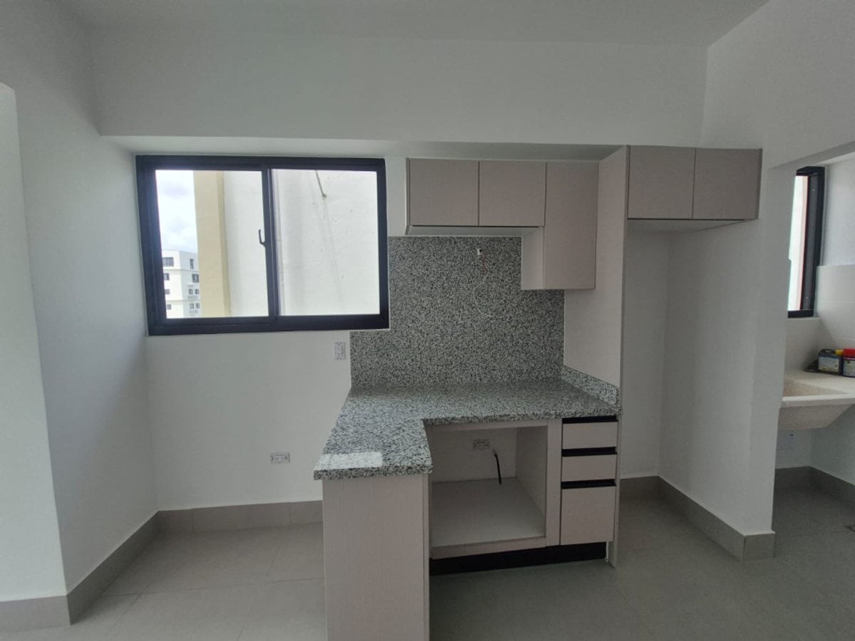 Apartamento en venta en el sector Evaristo Morales – foto 8