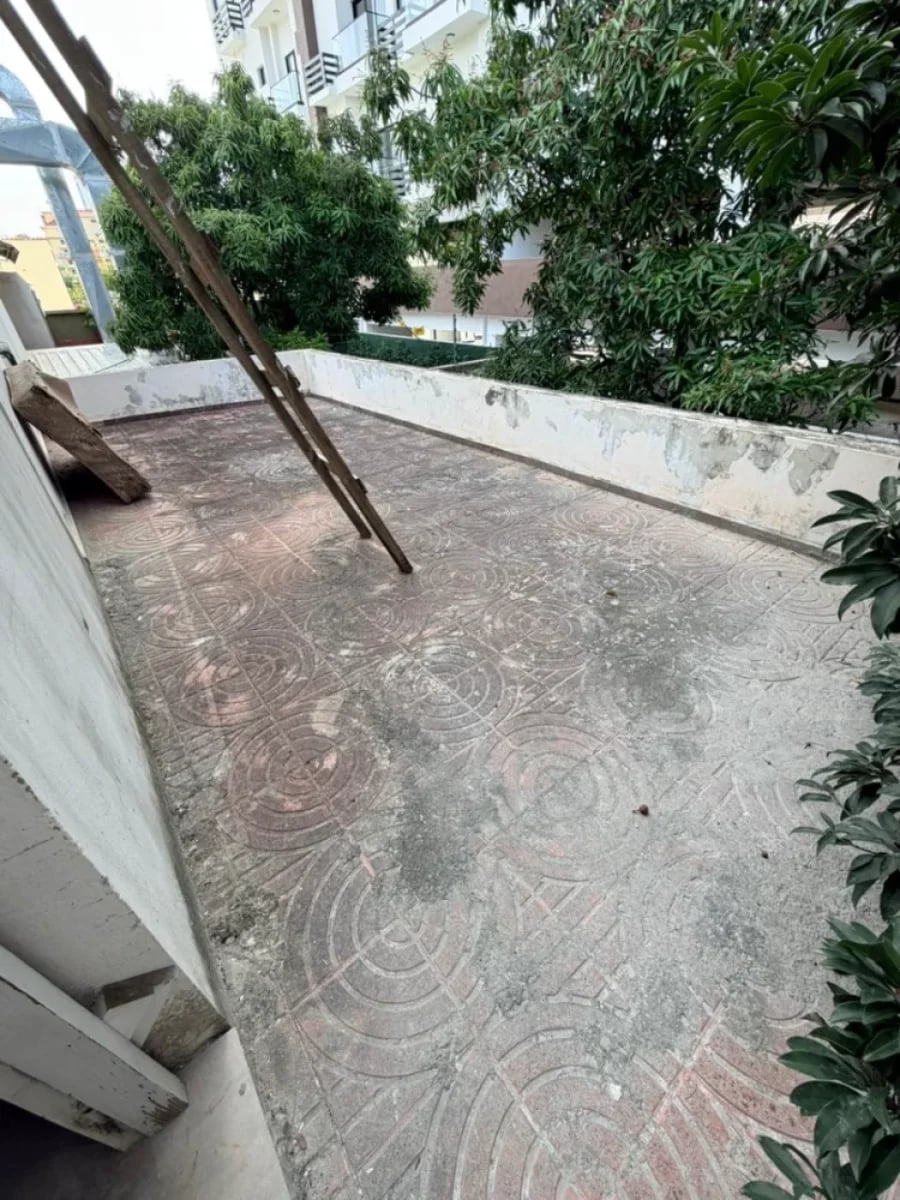 Local Comercial en La Julia 400m² con 10 Parqueos – foto 11