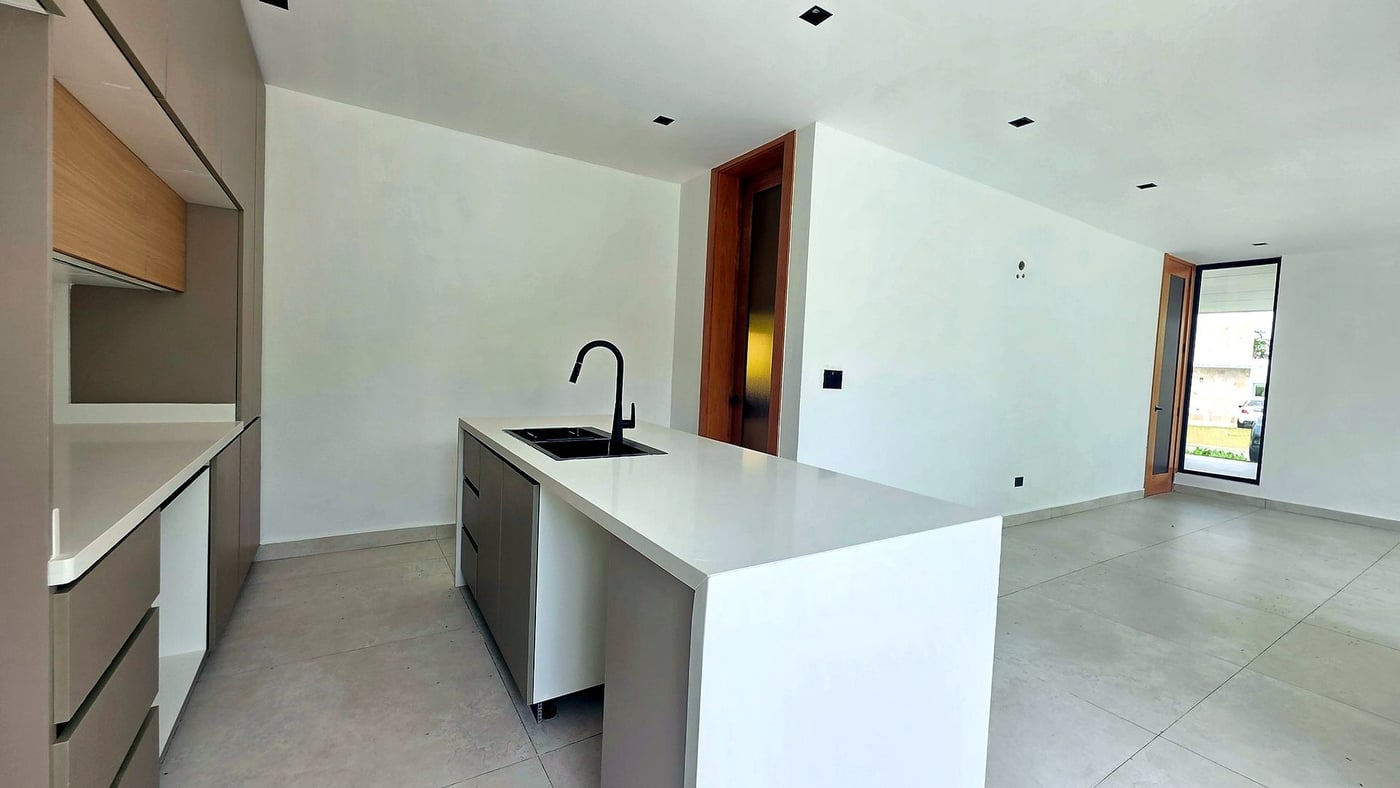 VILLA EN VENTA DE 4 HABITACIONES – foto 4