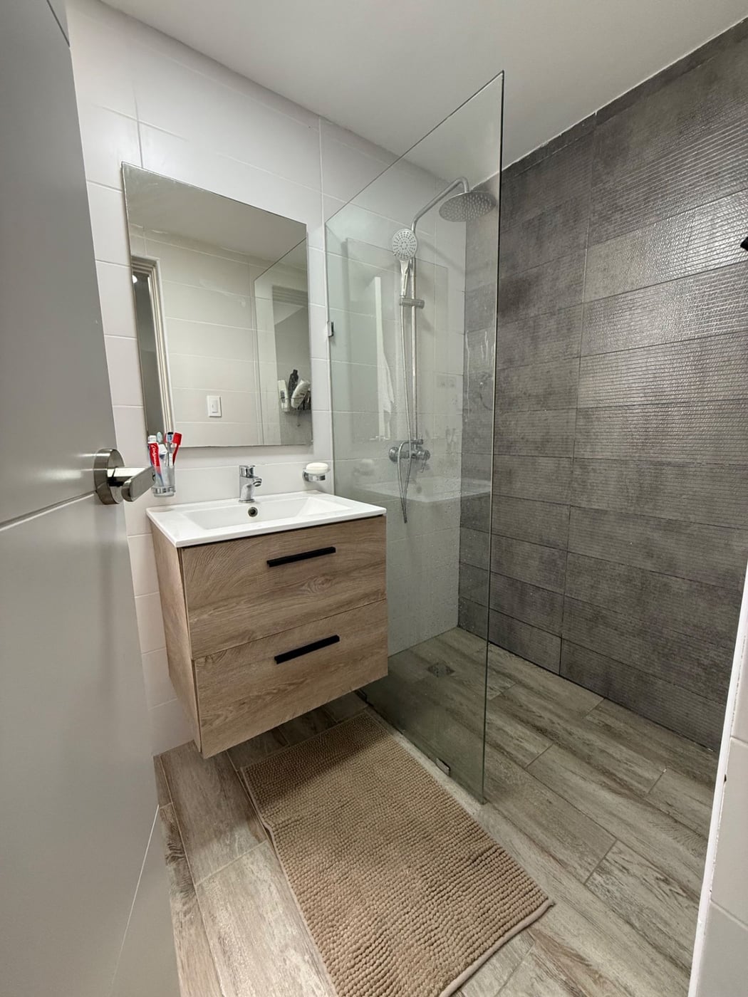 Apartamento en Alquiler Naco 1 Hab mas Estudio – foto 7